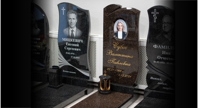 Готовые памятники с оформлением у нас в офисе